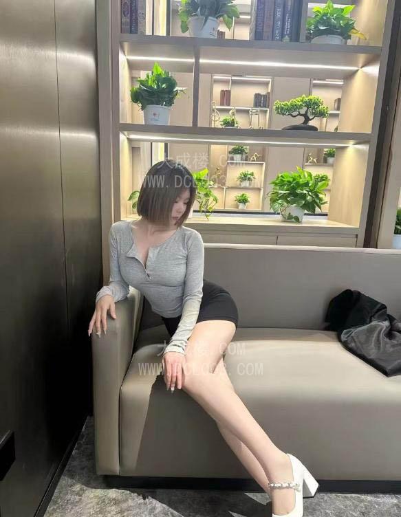 徐汇小巧大胸风骚肥臀