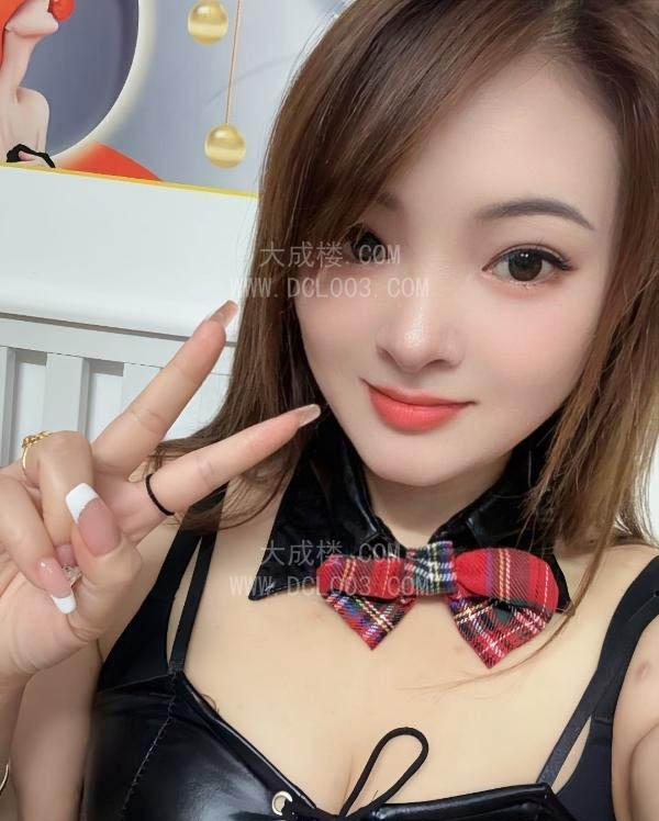 龙岗翘臀骚女雨桐