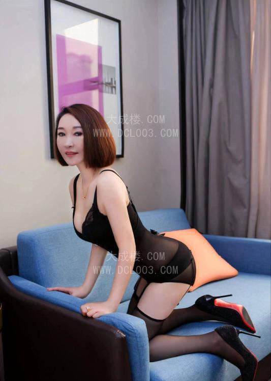 海珠邻家熟女雁雁