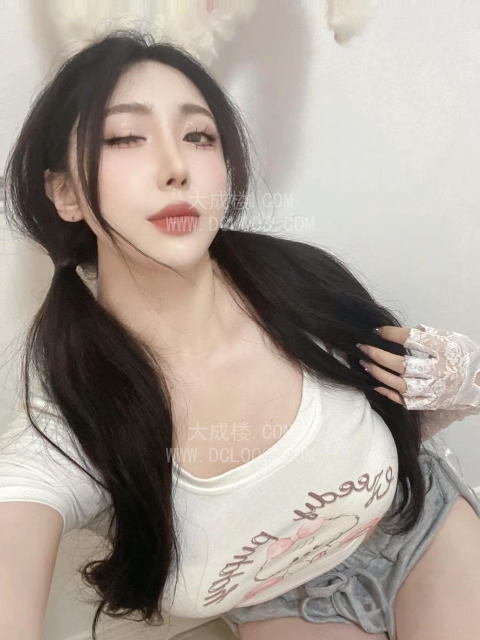 武汉性欲超强骚妹撑不住