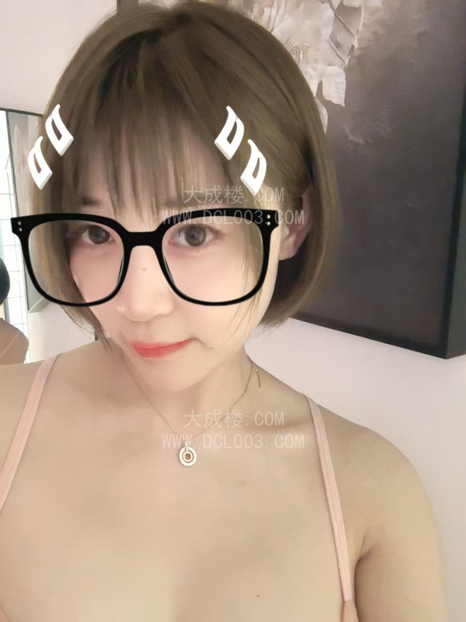 南通港闸短发大胸貌美