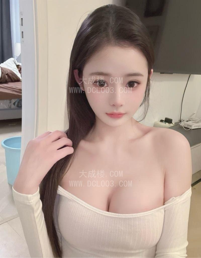 黄浦依依知性美女优雅中有点妩媚