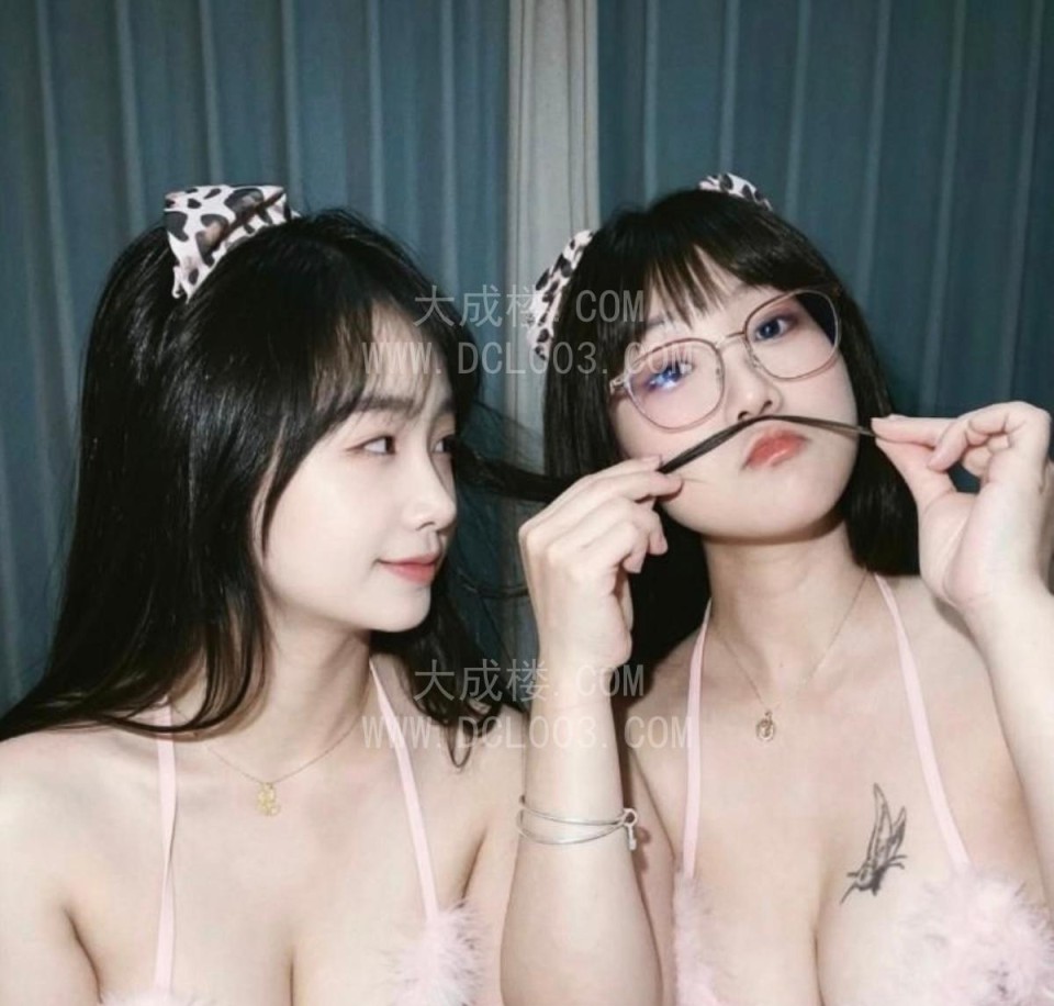 南京水嫩大奶双飞姐妹花