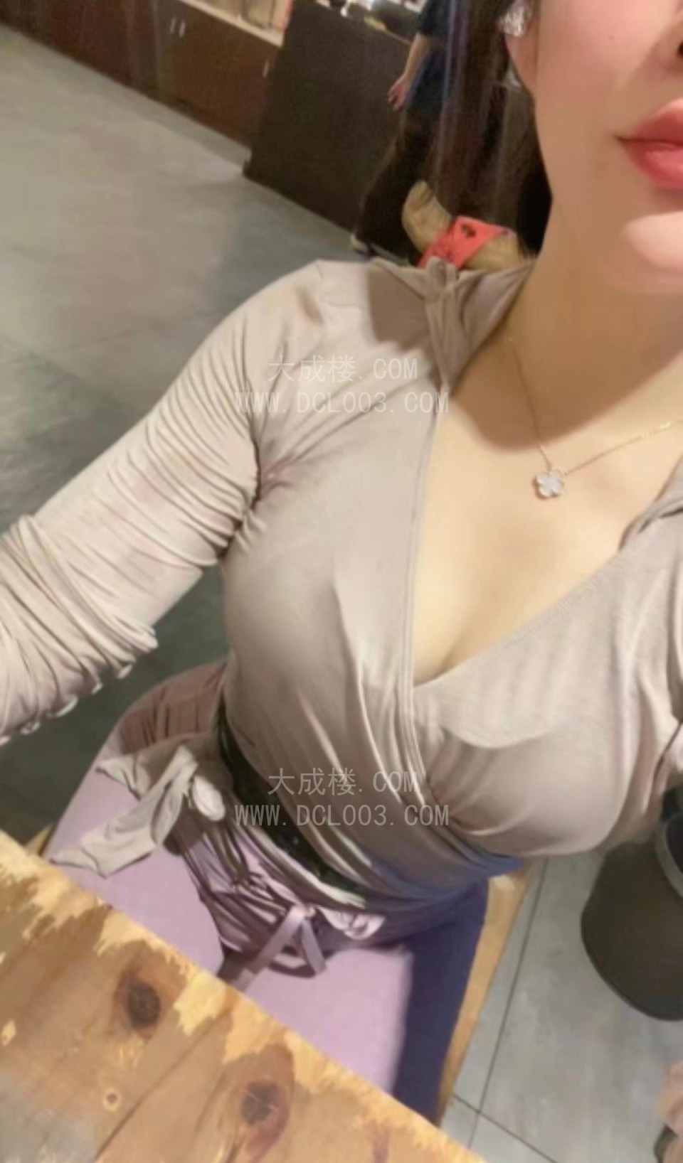 江北兼职蜜桃臀小姐姐