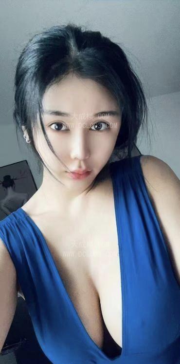 诱人美臀女神丝丝