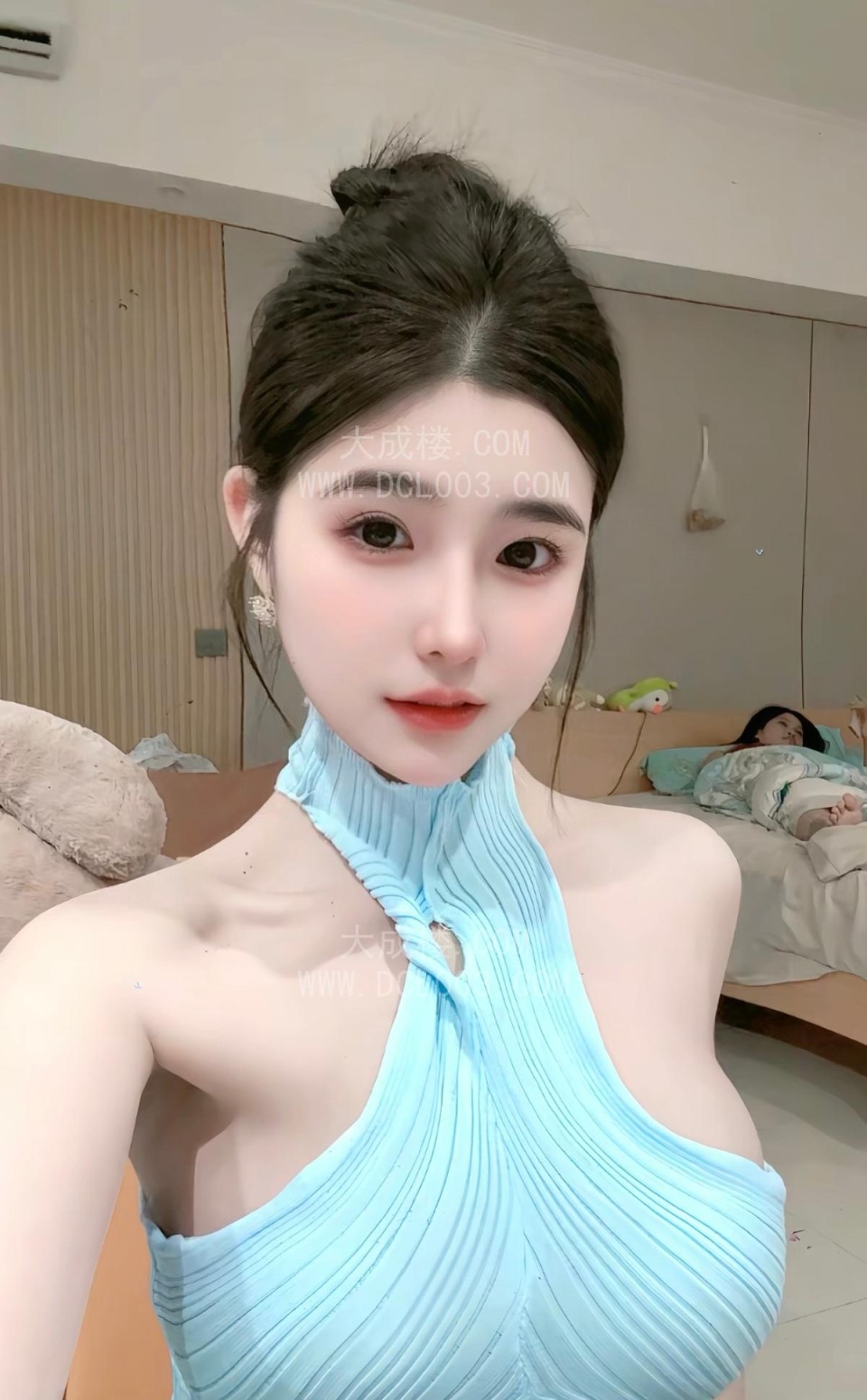 黄埔清纯大奶小御姐型