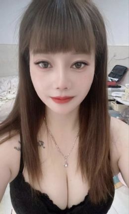 性感风骚大胸妹子