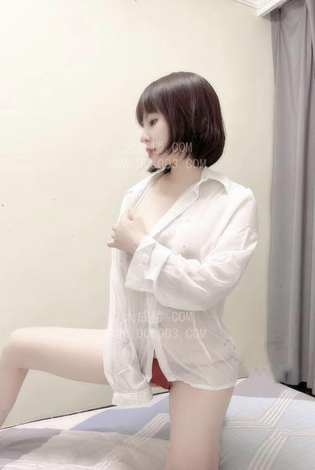 乌市童颜巨乳小萝莉