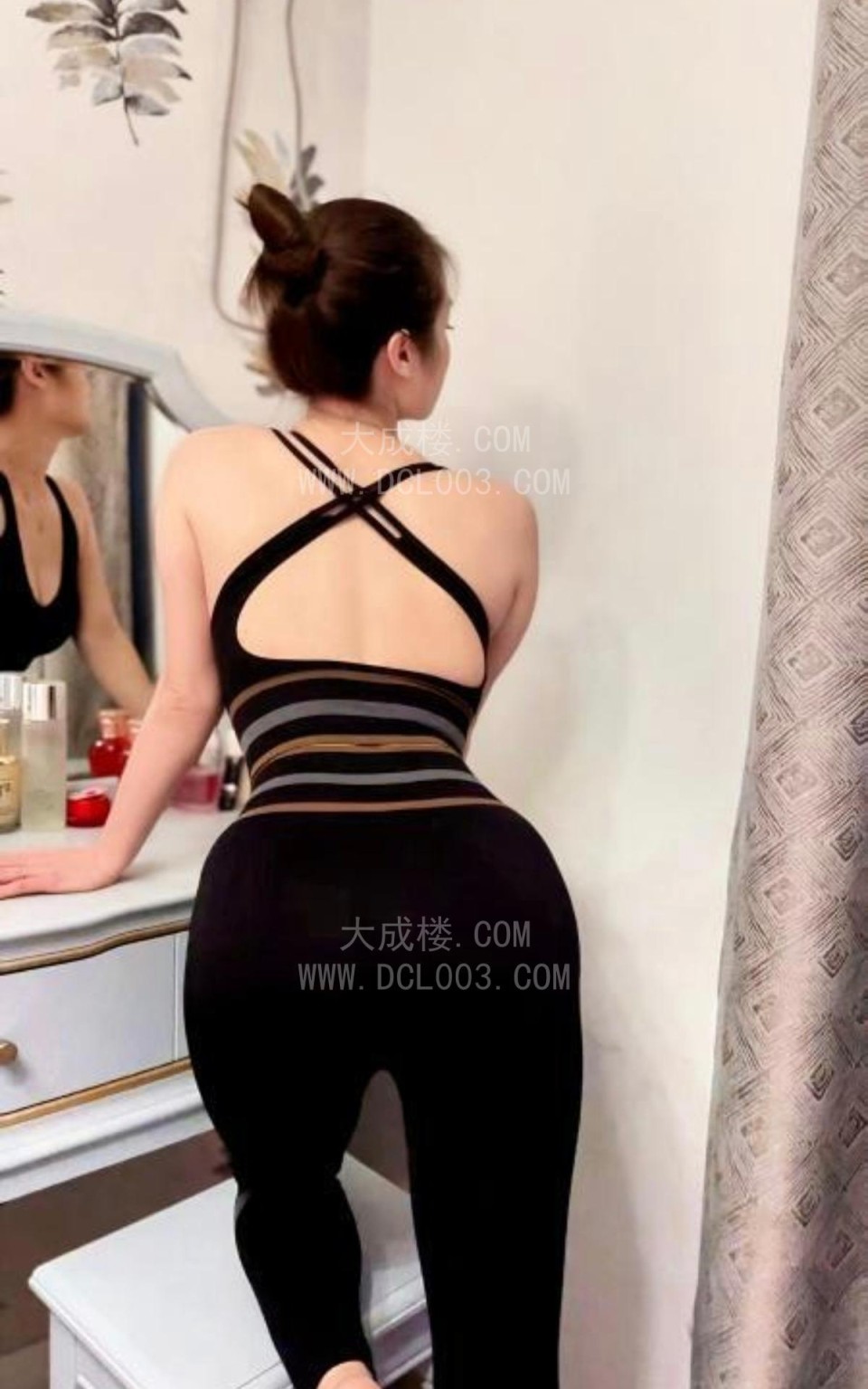 上城双飞风骚少妇