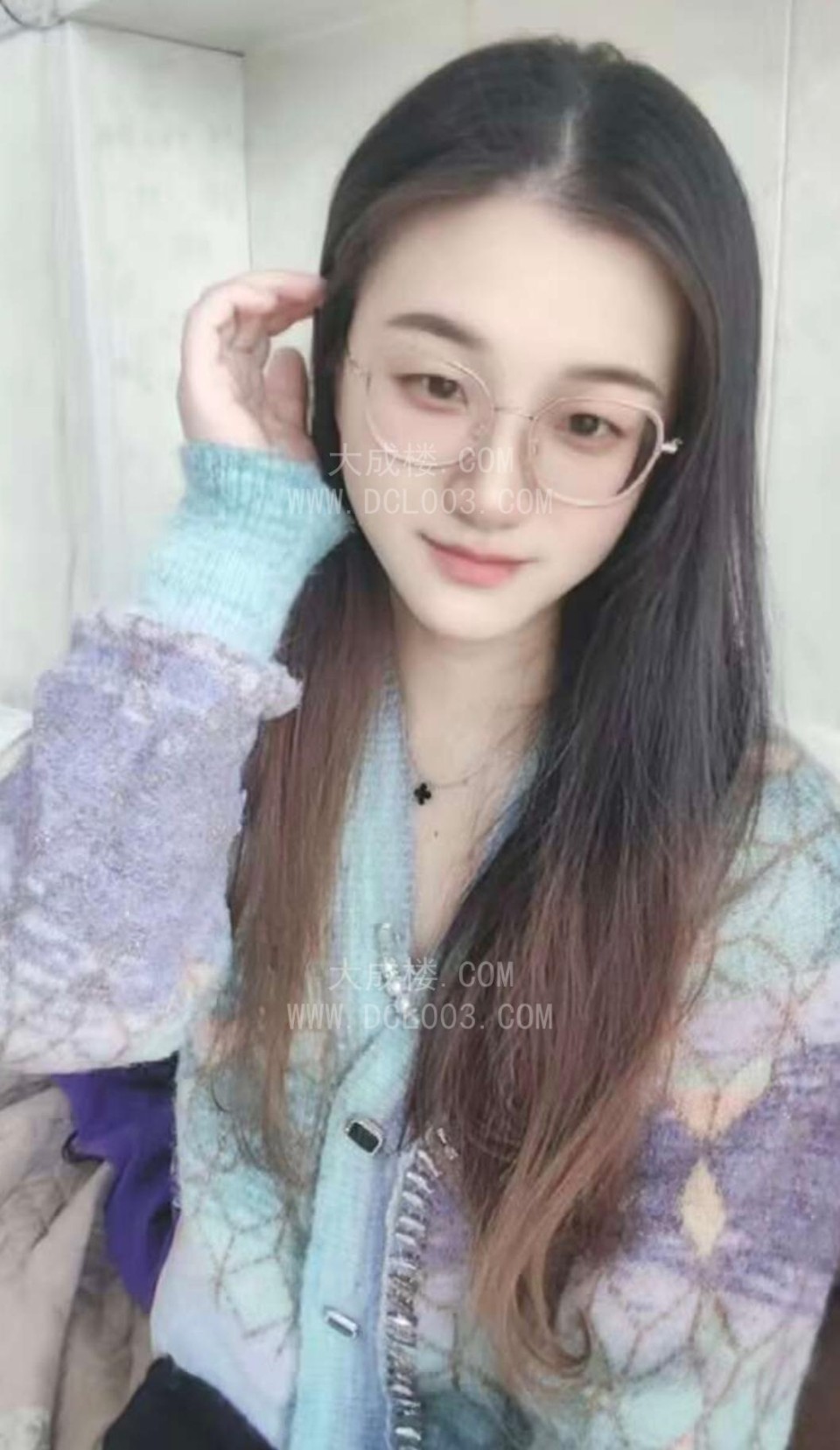 天河闷骚眼镜妹叶子有推拿
