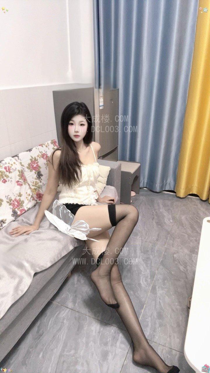 天河倩倩乖萌清纯长腿可蛇纹人比照片好看