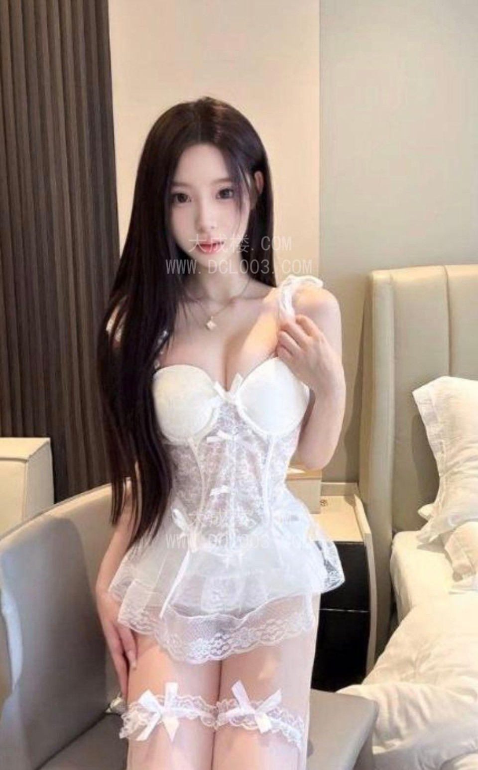 甜美嫩妹颜值老师