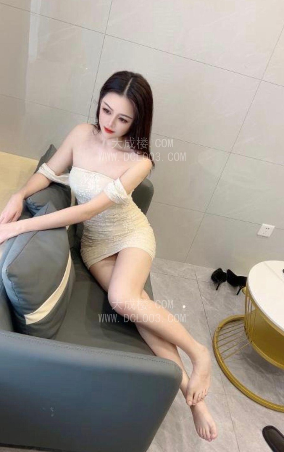 白云美腿乐乐