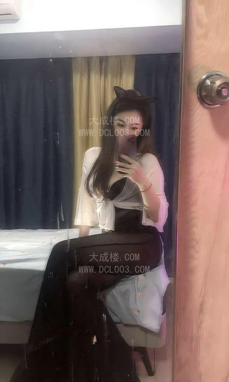 中环大奶妹子吴娜