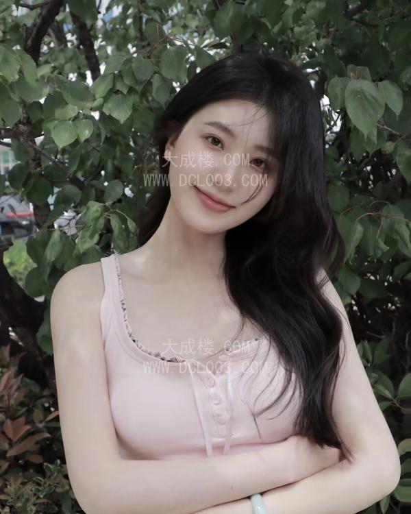 妩媚大胸御姐