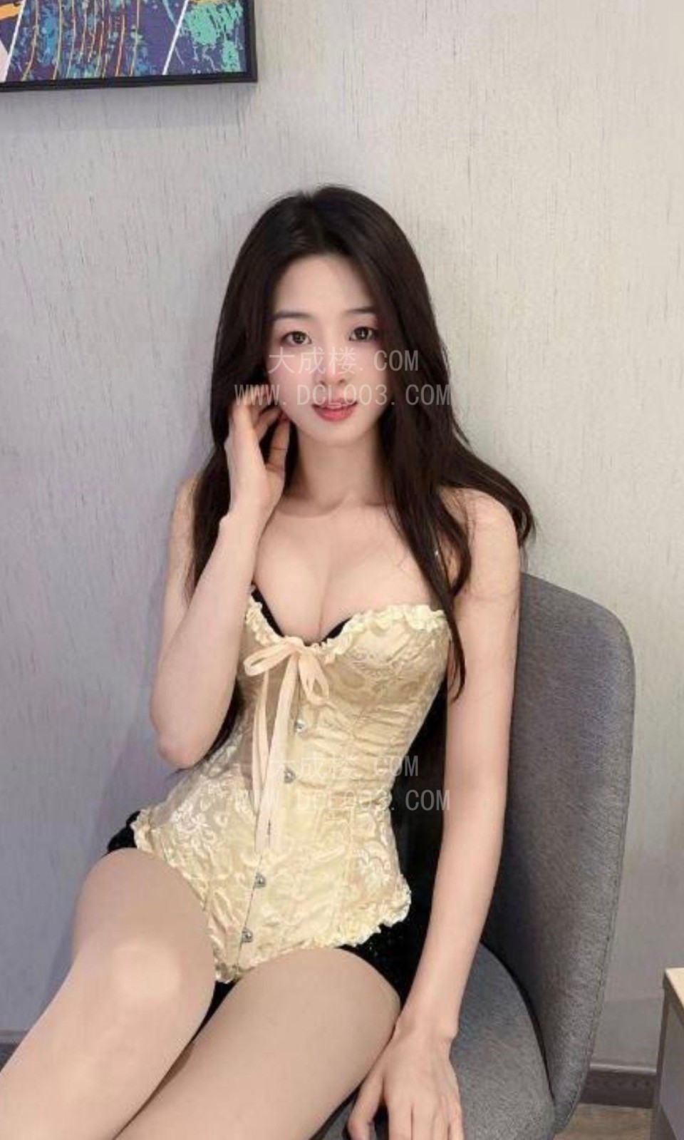 福田身材高挑妹子