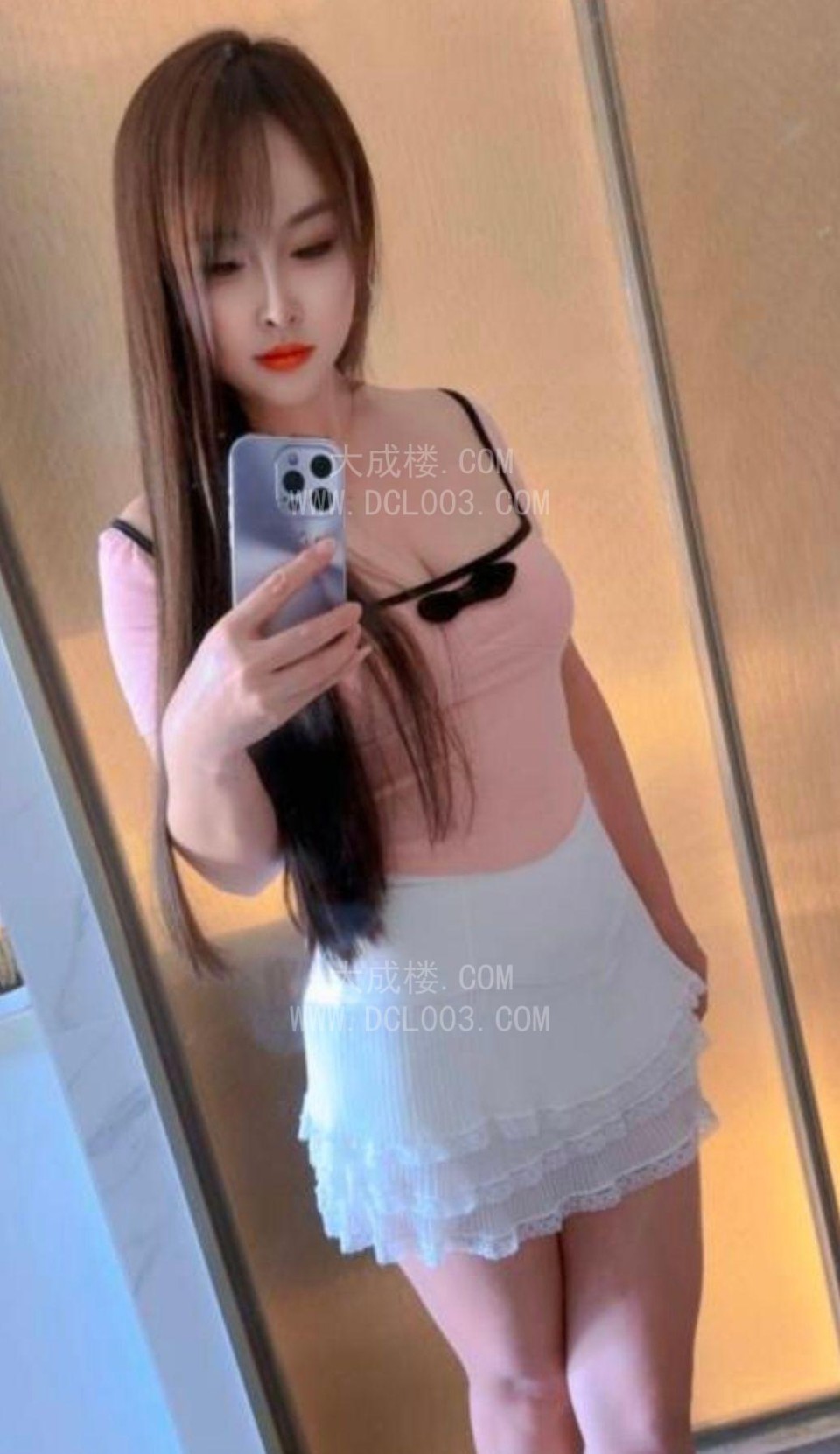 普陀蜜桃臀彤彤
