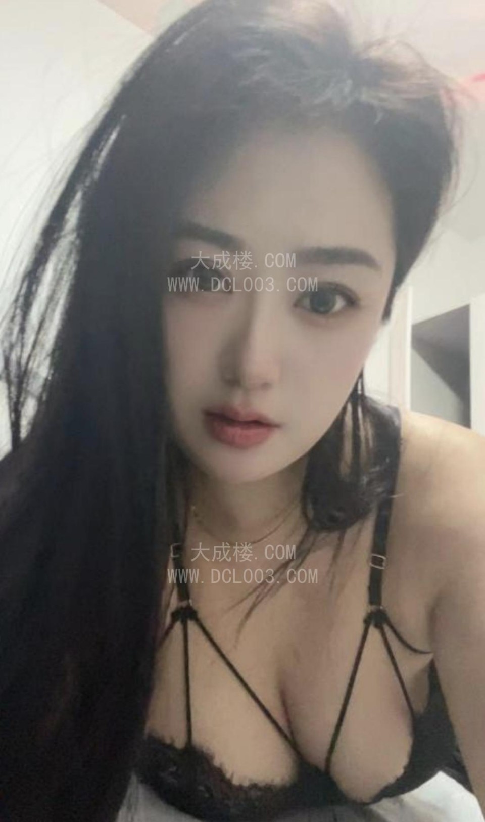 栖霞大胸姐