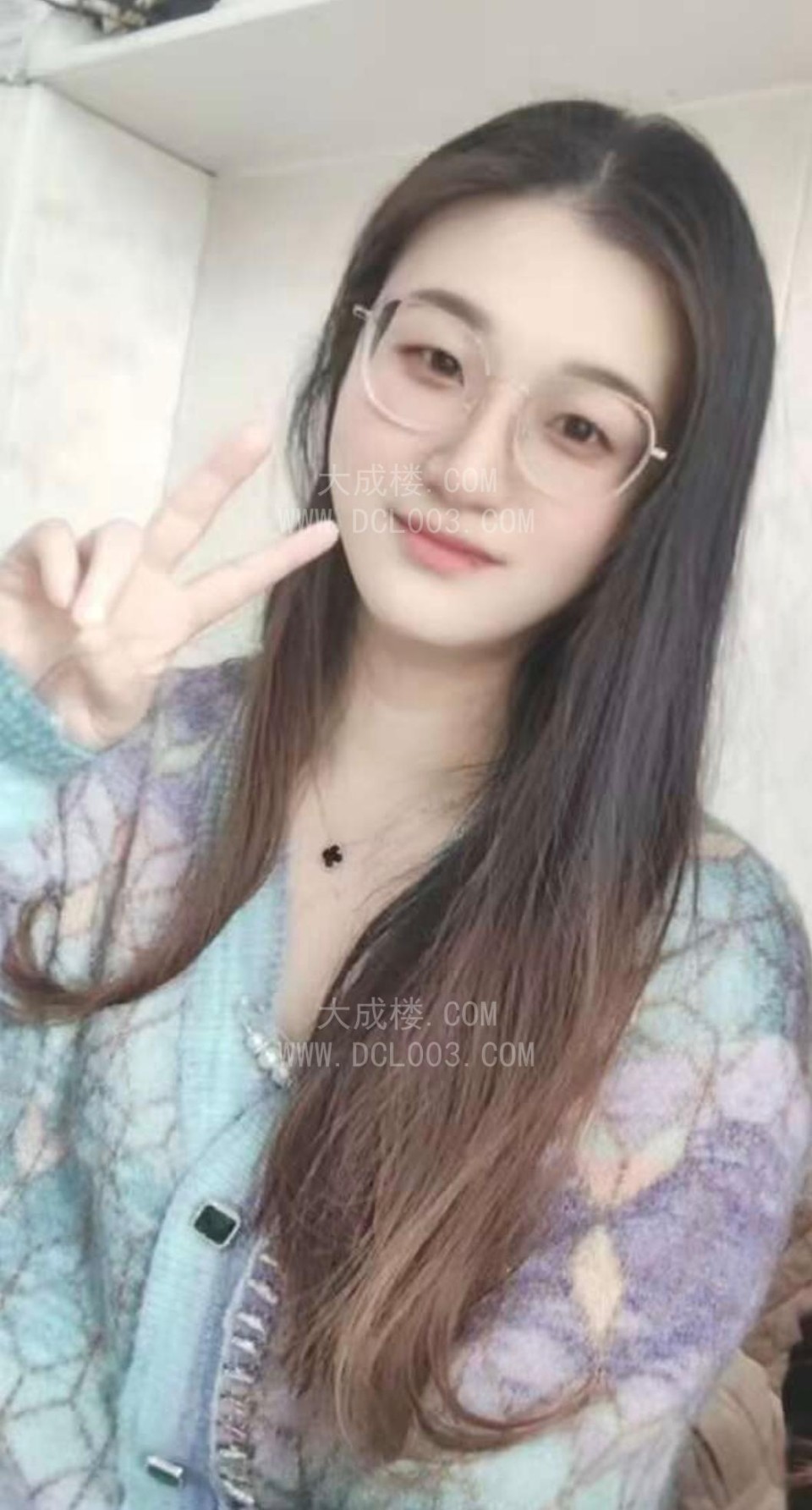 天河闷骚眼镜妹叶子有推拿