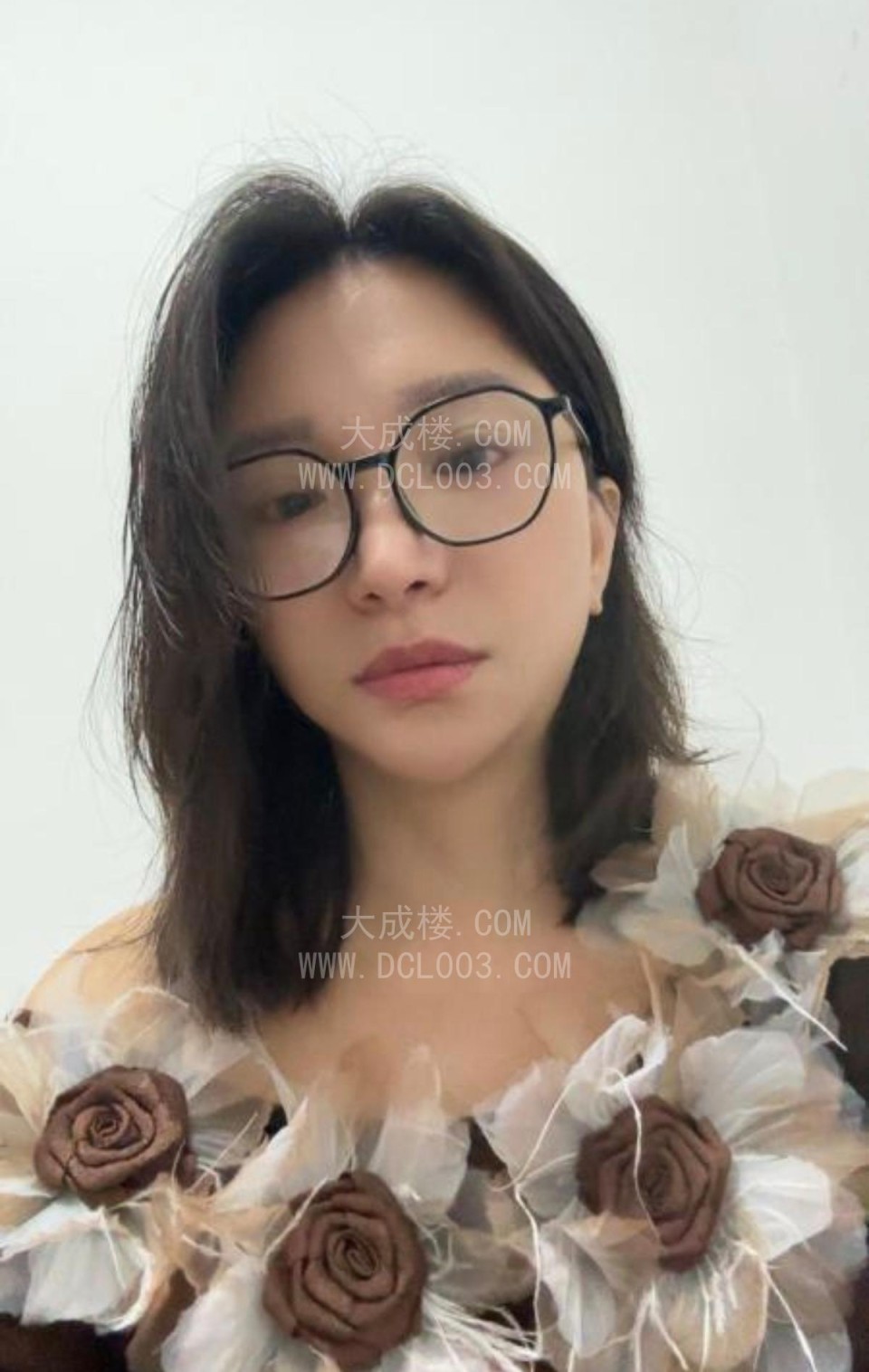 杭州眼镜风骚少妇
