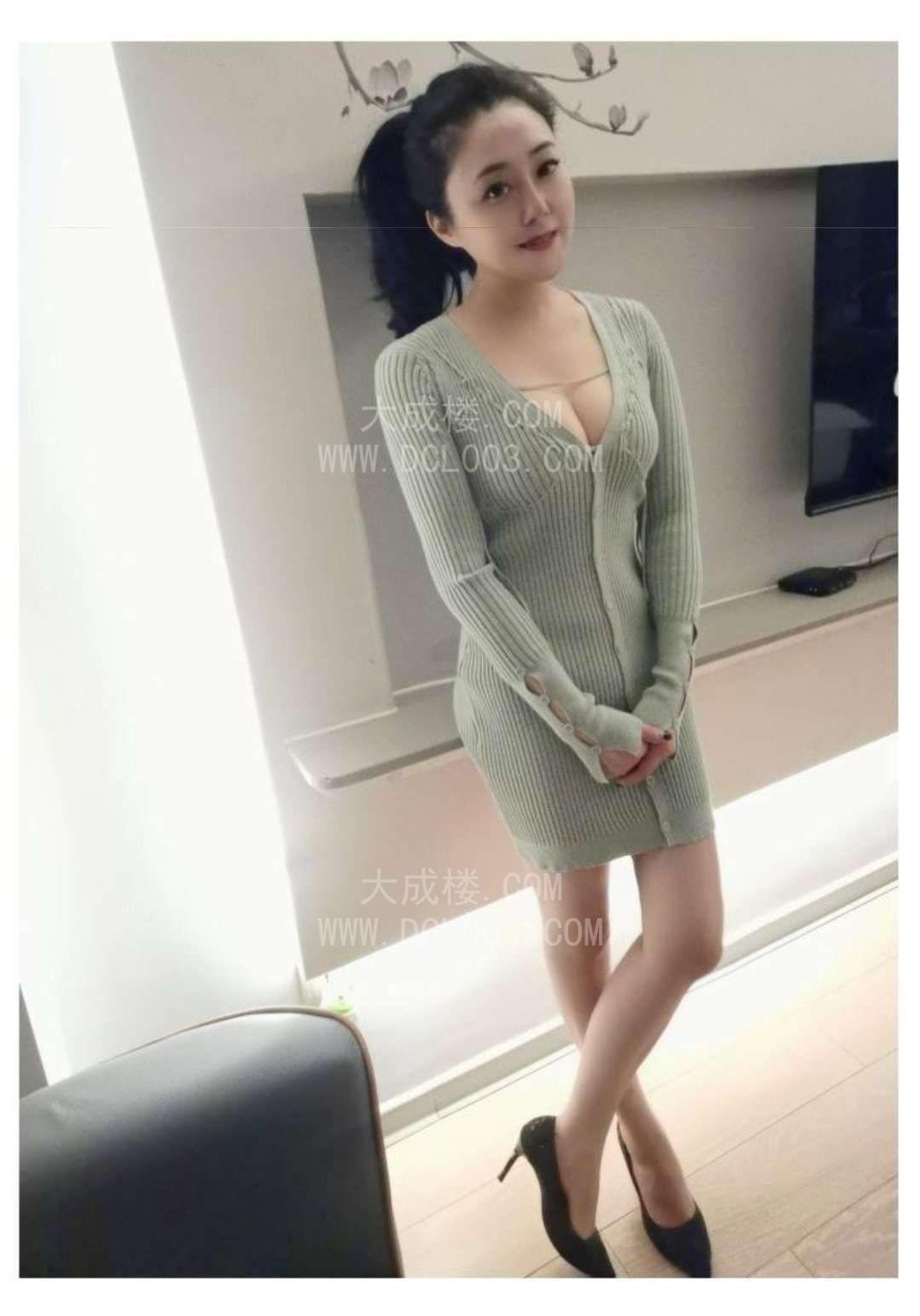 龙岗重庆大奶御姐小艺