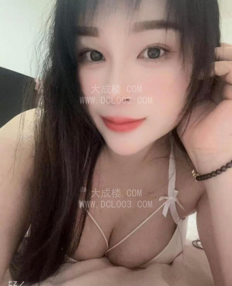 罗湖美胸依依