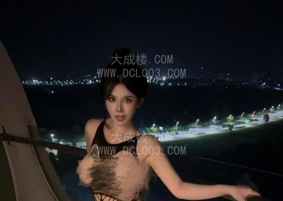闵行E奶水墨美女