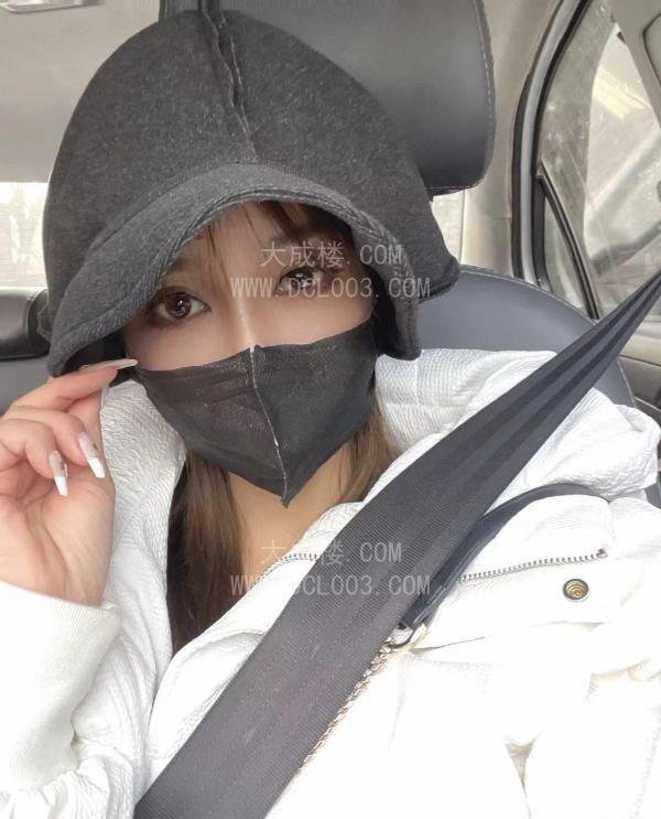 昭觉寺附近小个子美女