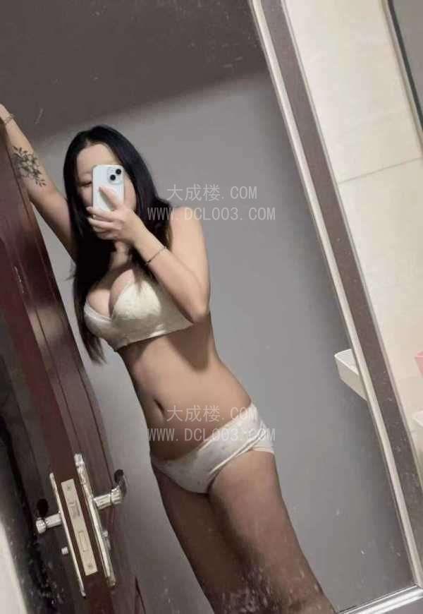 天河大胸丰满嫩妹七七