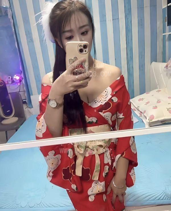 南站制服调教骚女