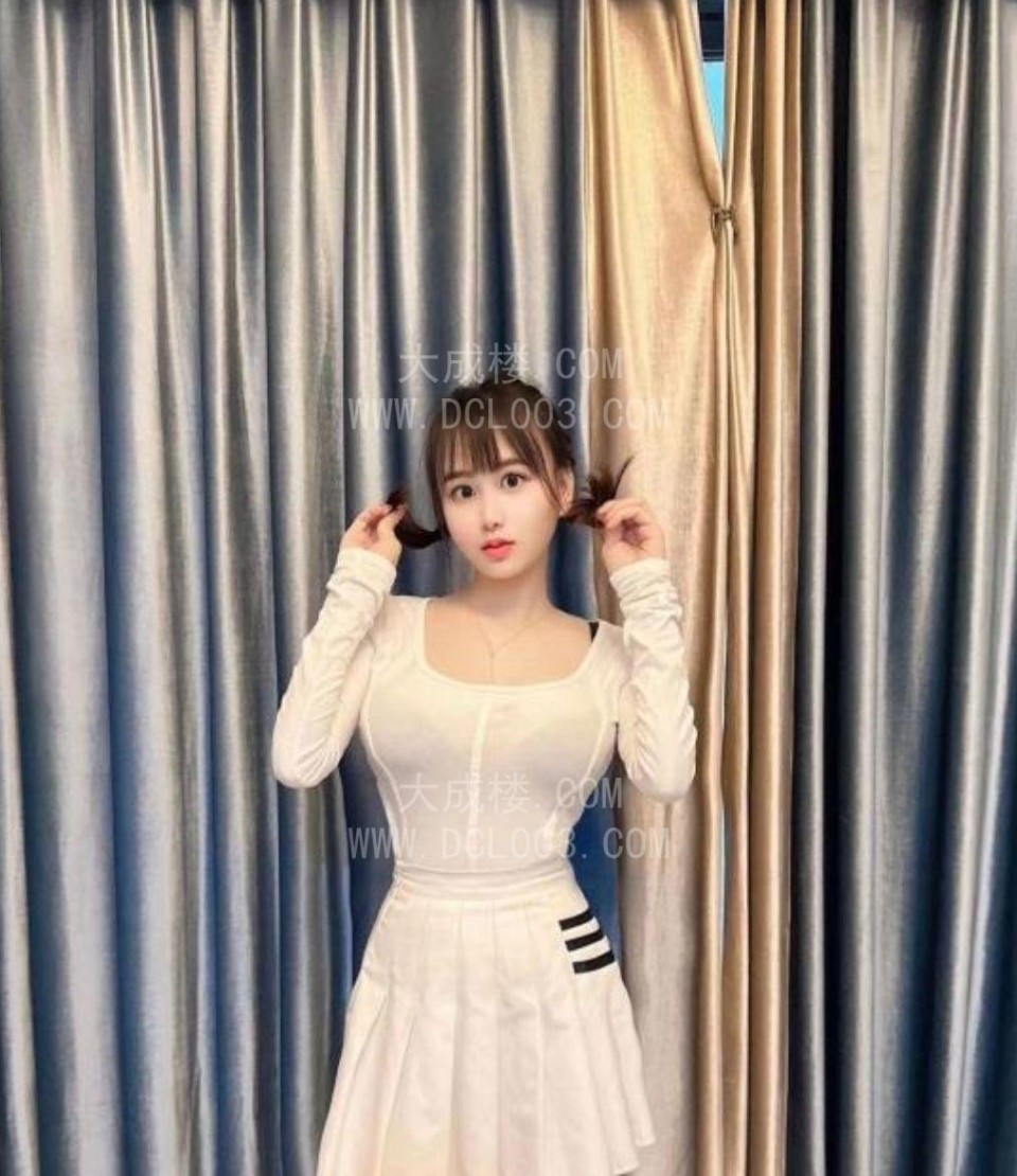 清纯可爱琴琴