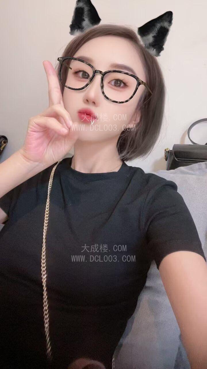苗条服务好的小姐姐
