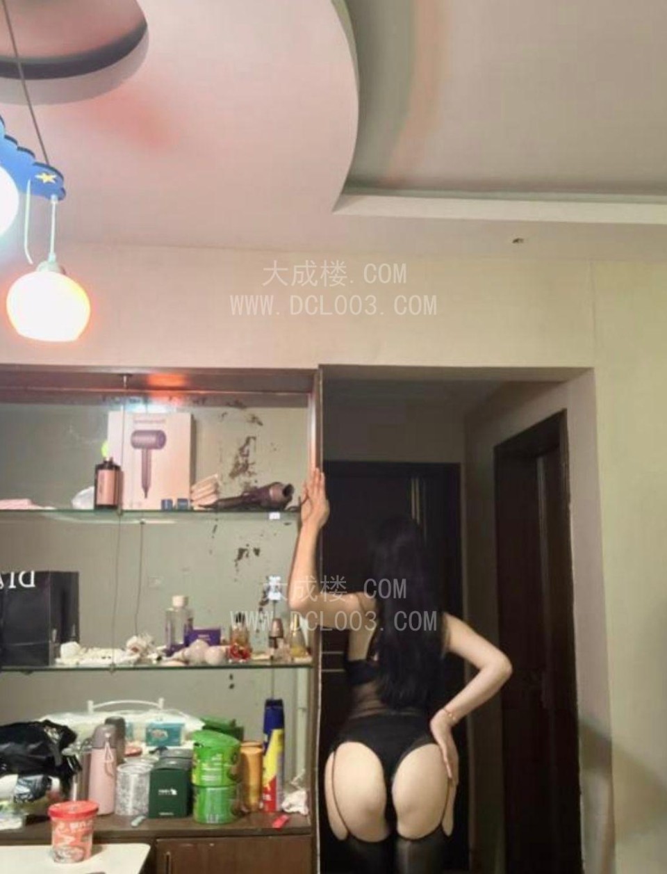 腿模小辣椒