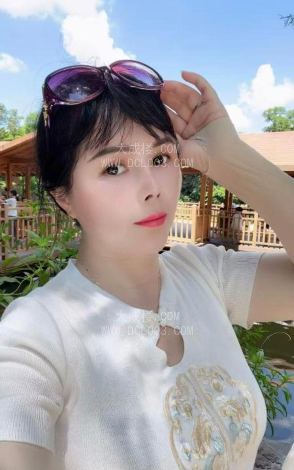 光明美艳尤物人妻